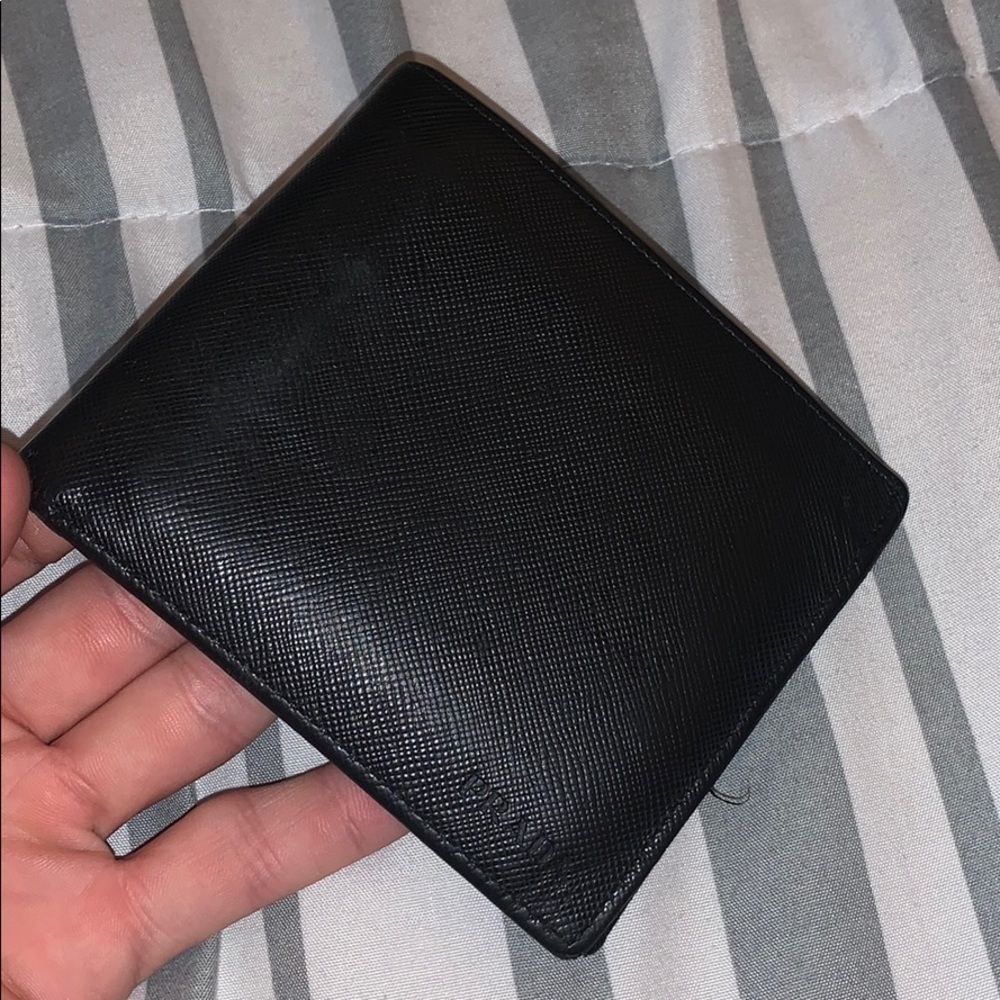 Prada wallet black
